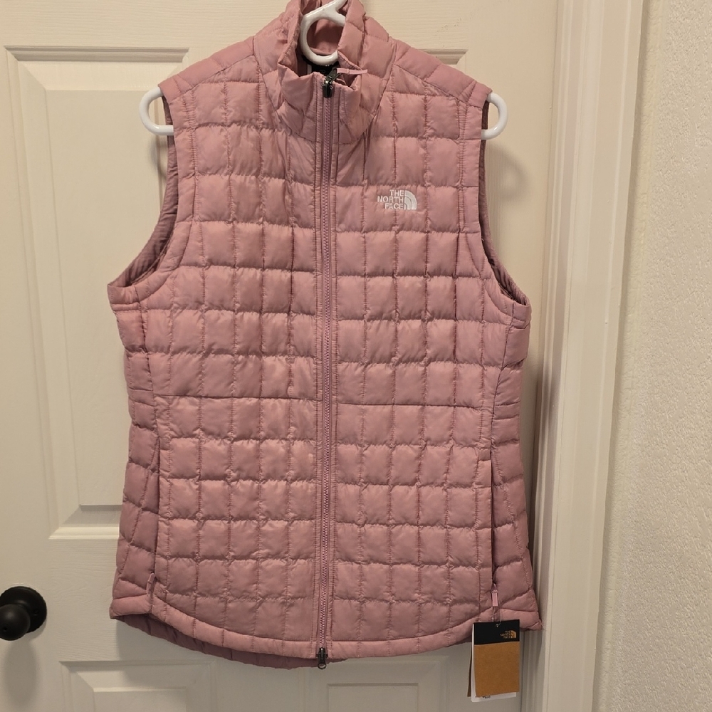 The North Face Insulated Puffer Vest NWT